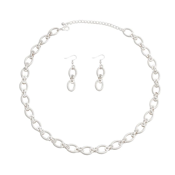 Twisted Oval Silver Metal Chain Set