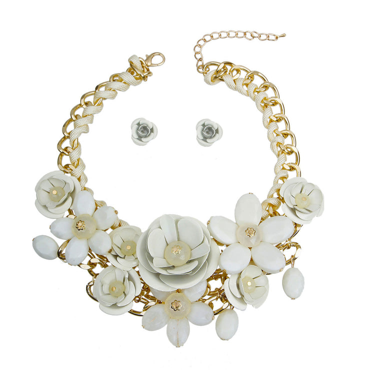 Cream Rose Chunky Collar Gold Necklace