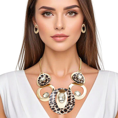 Necklace Gold Leopard Circular Bib for Women