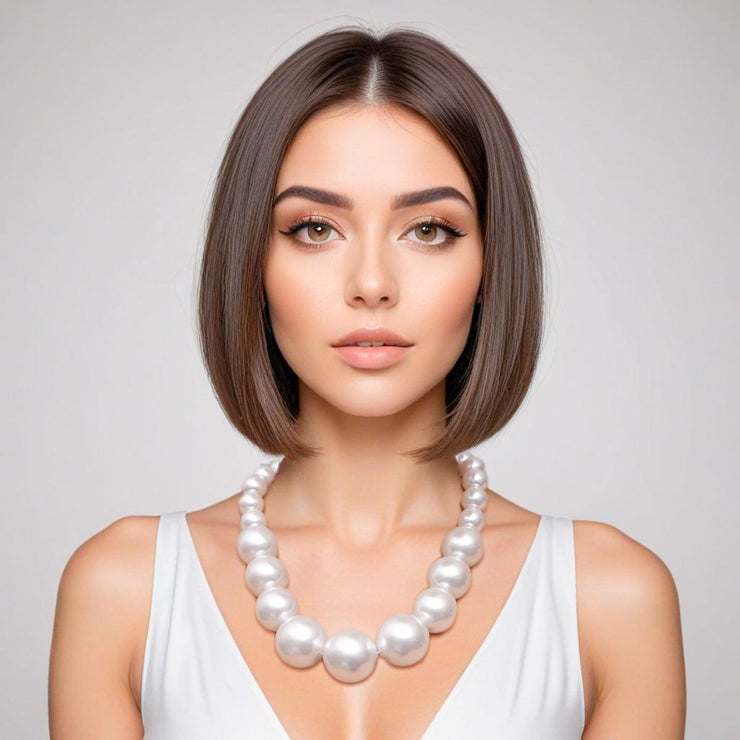 White Graduated Pearl Necklace Set