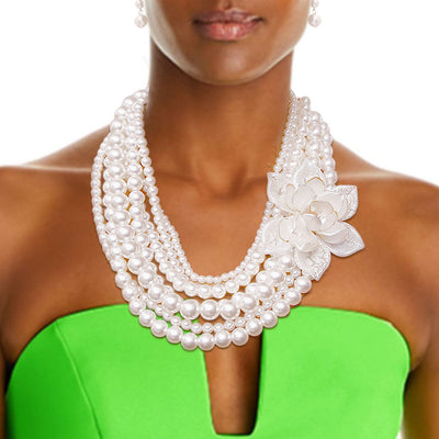 White Pearl Flower Necklace