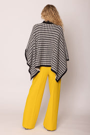 Poncho Houndstooth Knit Black and White for Women