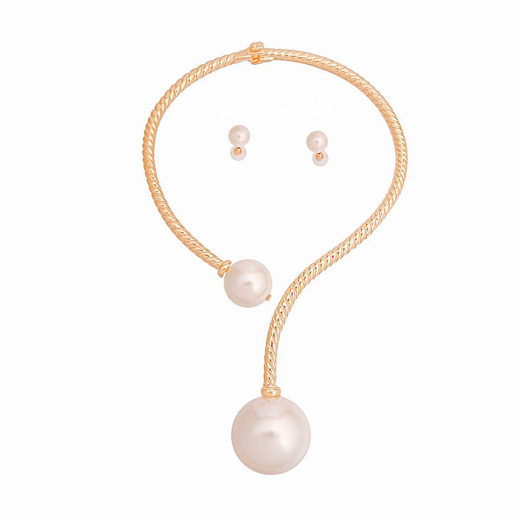 Gold Twisted Choker Pearl Necklace