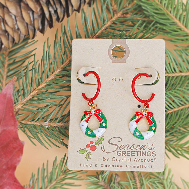 Festive Wreath Delight: Xmas Charm Hoop Earrings